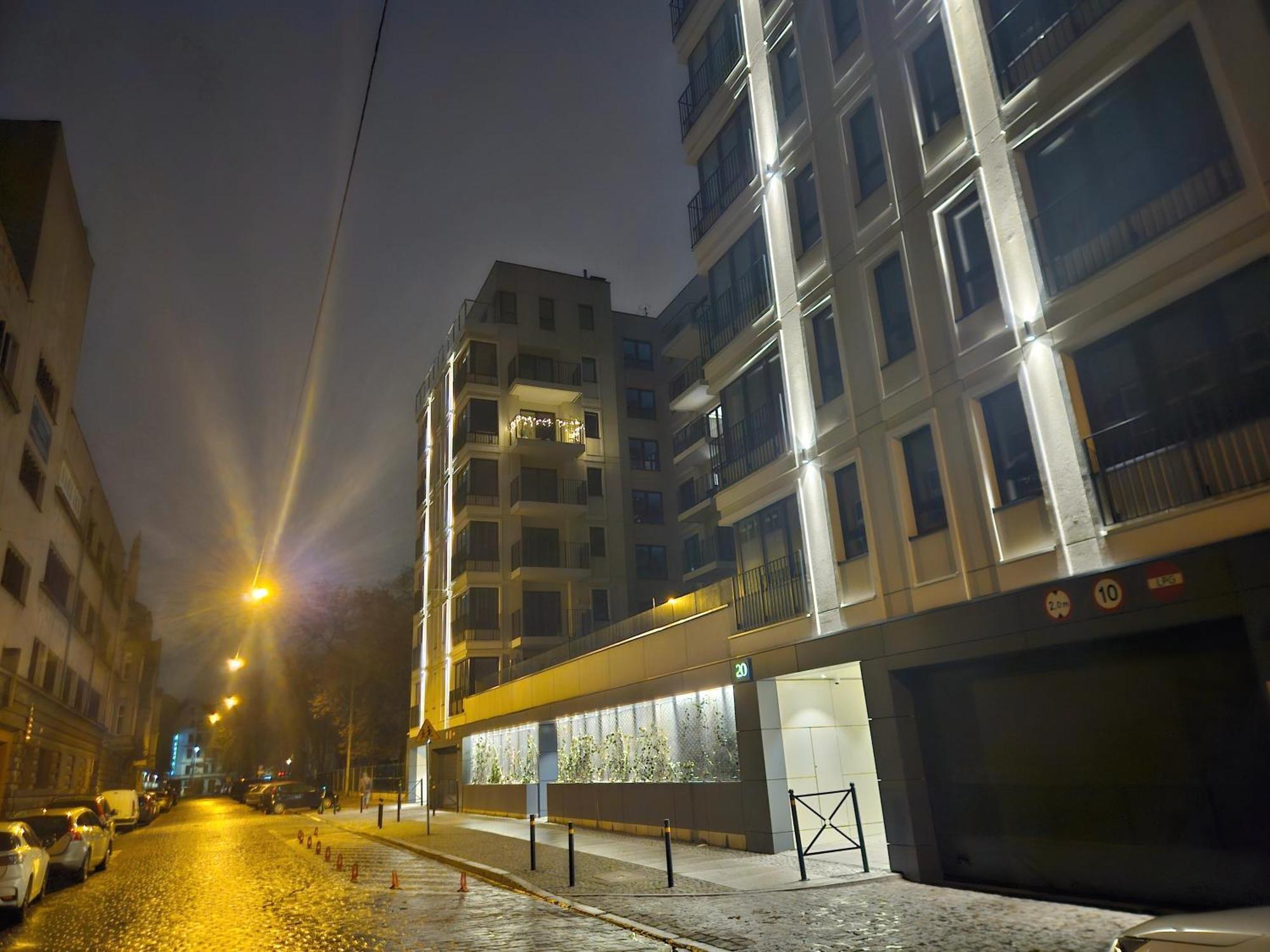 Harry'S Apartment/Centrum/Parking Wrocław Buitenkant foto
